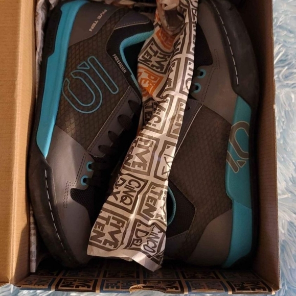 Five Ten Freerider Contact Womens 10 - Picture 5 of 7